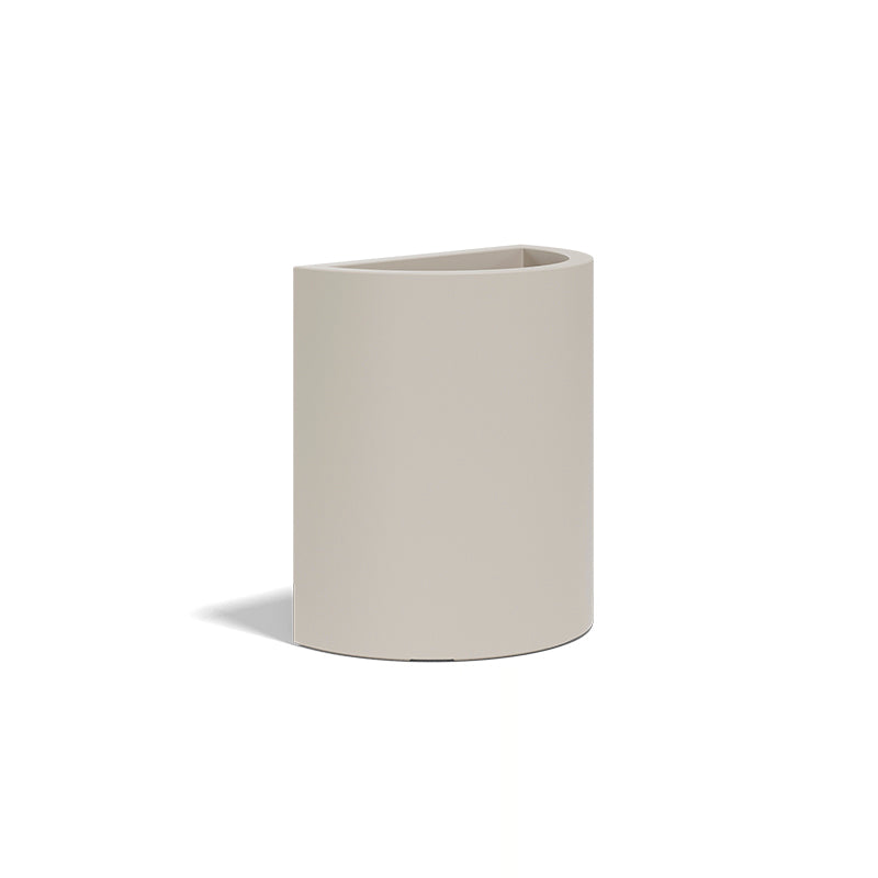 Maceta medio cilindro 50x29x55 VONDOM
