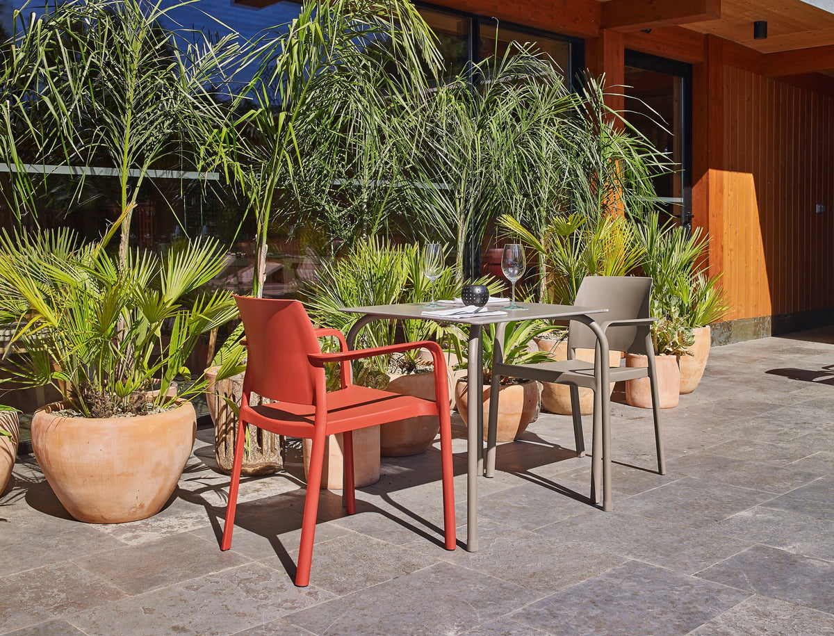 Dock – silla con brazos