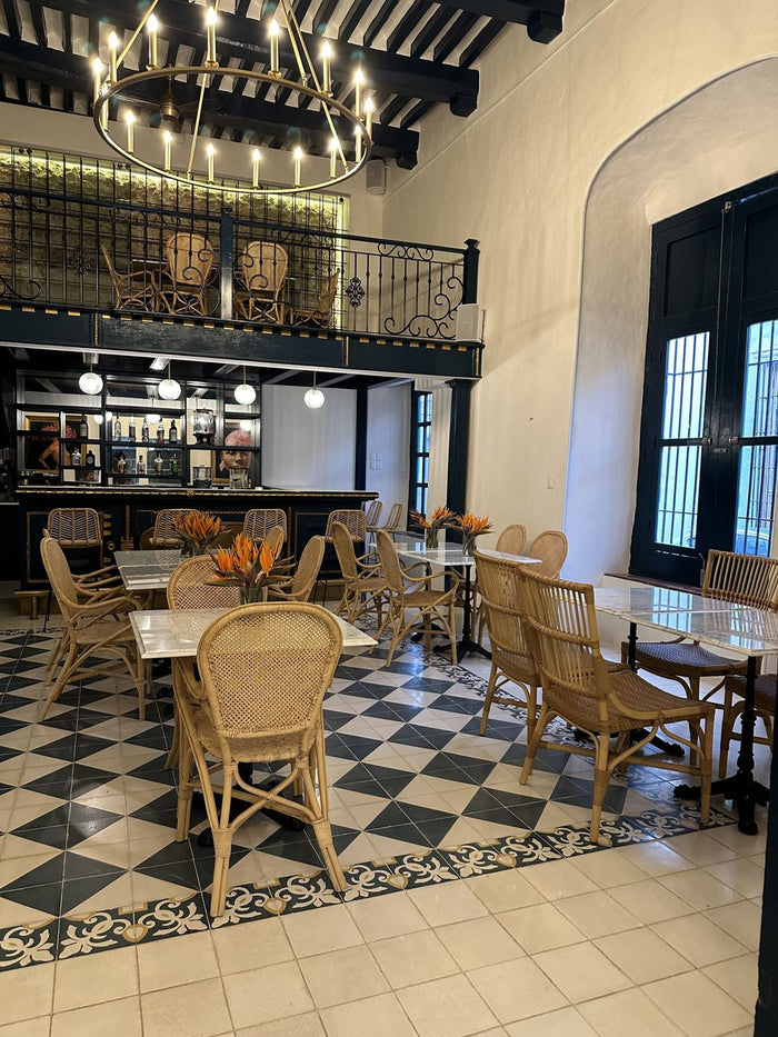 Proyecto de restaurante y bar de hotel – Grupo Decos