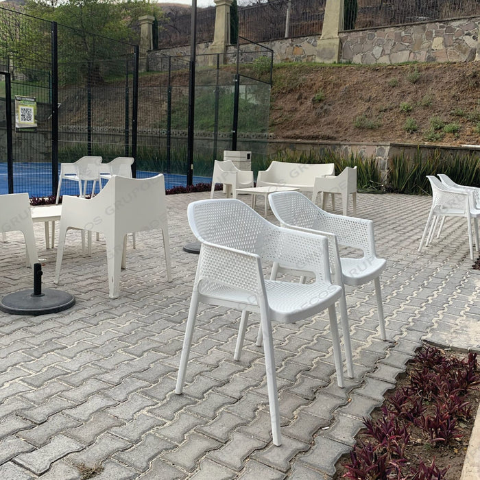 Proyecto de club de pádel – Grupo Decos